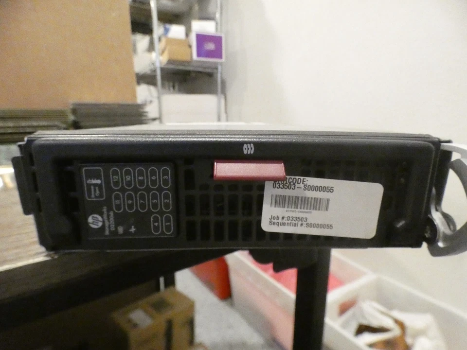 AP880A HP Storageworks D2200sb PCIE Storage Blade Array 619794-002 - Image 2 of 4