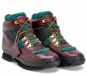 beef & broccoli boots