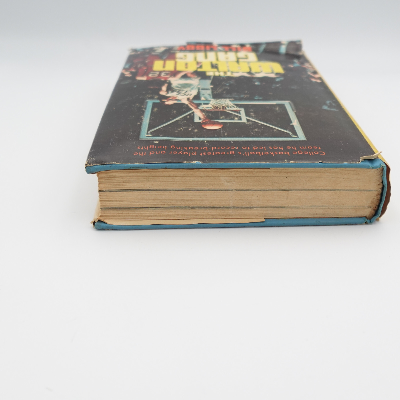 The Walton Gang  by Bill Libby  1974 Hardcover DJ Basketball UCLA College