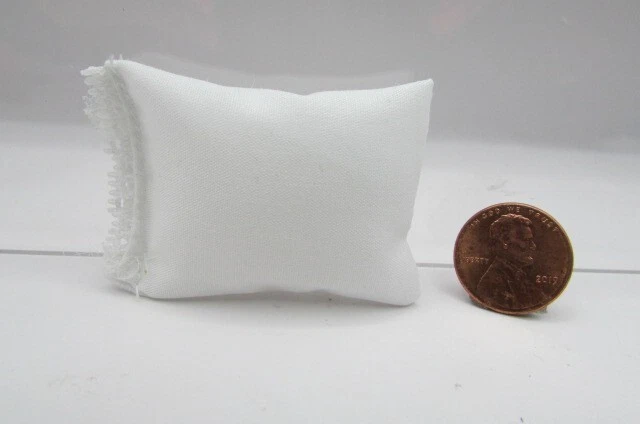 HANDLEY Dollhouse Miniature Fabric Bed Pillow in White with Lace IM65681
