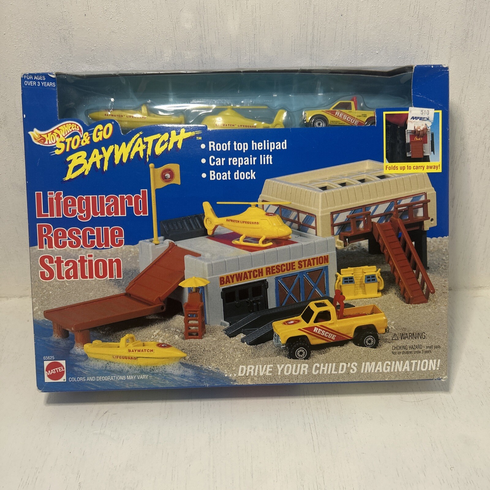 Hot Wheels Sto &amp; Go BAYWATCH Lifeguard Rescue Station Mattel 65625 NEW