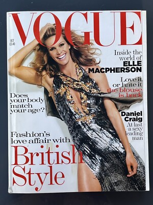 UK VOGUE October 2004 ELLE MACPHERSON By MARIO TESTINO - RARE 21st