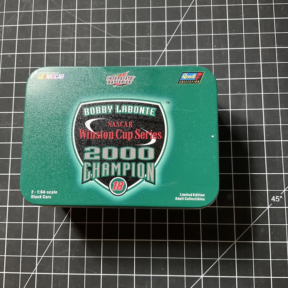 1:64 ACTION REVELL #18 2000 WINSTON CUP CHAMPION 2 CAR TIN SET BOBBY LABONTE NIB