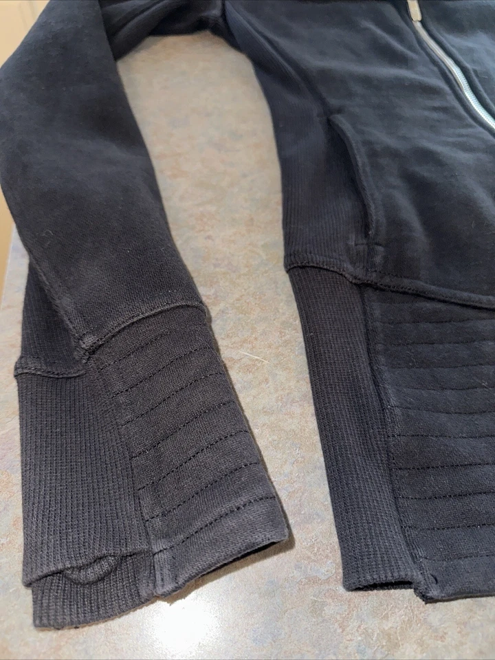 Chaqueta Lululemon Radiant II para mujer 4 negra cremallera completa ocio pulgares BONITA Foto 3 de 4