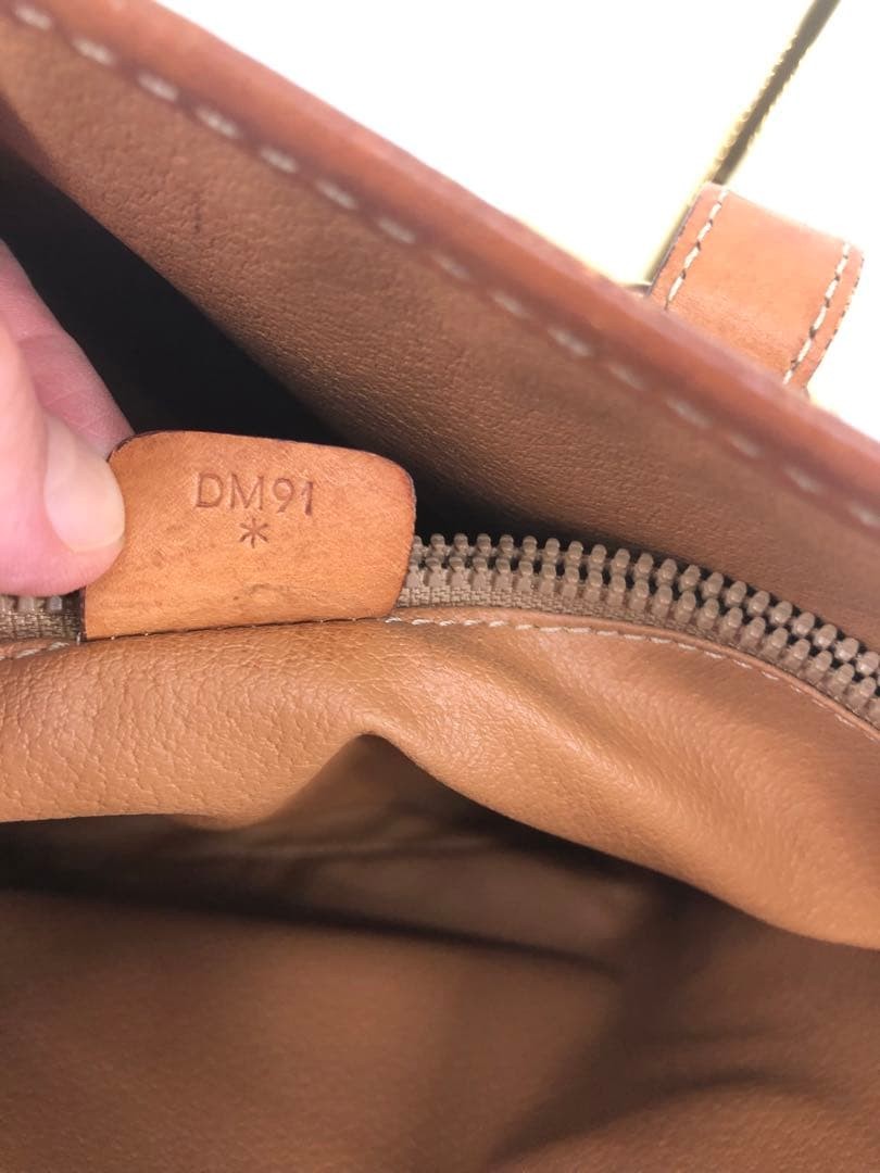 Popular model Macadam pattern Celine shoulder bag… - image 5