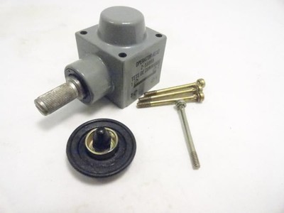 200785 New-No Box; Allen-Bradley Z-16065 Operating Head