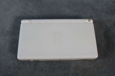 Nintendo DS Lite Spielkonsole - Weiß - inkl. Ladekabel