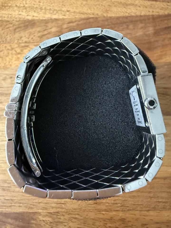 Женские часы Chanel Matelasse нержавеющая сталь 19 мм рабочие подлинные - Изображение 4 из 4