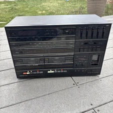 Soundesign 5968 Audio Core Dual Cassette Tape Am/fm Radio & Equalizer 