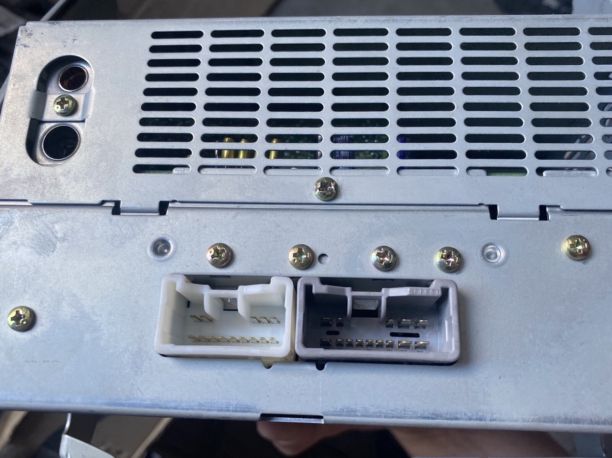 Lexus LS400 Radio Receiver Pioneer w/ Brackets 86120-50450 1998