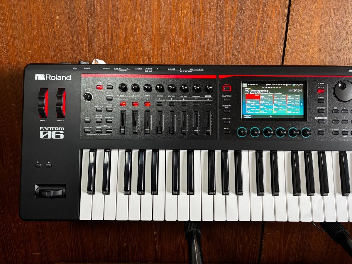 Roland FANTOM-06 Synthesizer Keyboard w/ gig bag | eBay Roland FANTOM-06 Synthesizer Keyboard w/ gig bag | eBay