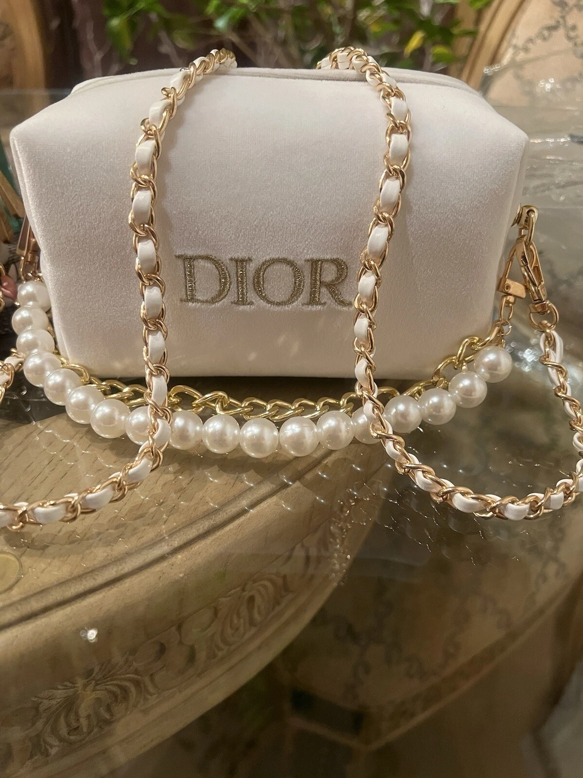 DIOR Sac à Main Maquillage Bandoulière Velours Blanc avec Chaîne & Perle Sac à Main Pochette NEUF