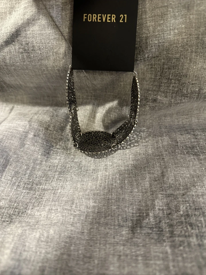 Pulseira Forever 21 prata (tamanho único) - Imagem 4 de 4