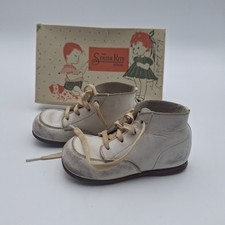 Stride Rite Baby 4 B Shoes Vintage White Leather Original Box