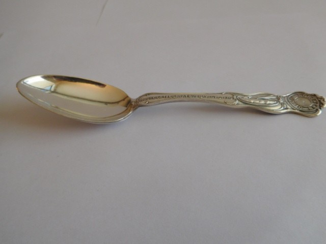 RAILROAD-NORTHERN PACIFIC RAILROAD - BAKED POTATO SOUVENIR SPOON WITH TOP LOGO