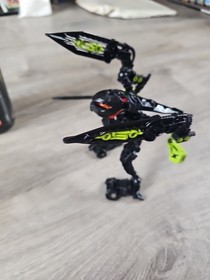 LEGO BIONICLE 7136 STARS SKRALL complete figure  with  canister and instructions