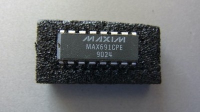 MAX691CPE - Microprocessor Supervisory Circuits - original MAXIM