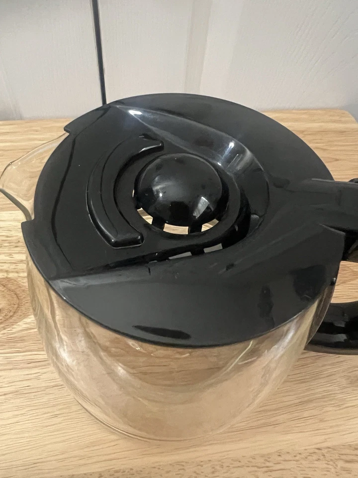 Gevalia 12 Cup Coffee Maker Model CM500 Part, Glass Carafe & Lid W/ Black Trim - Image 4 of 4