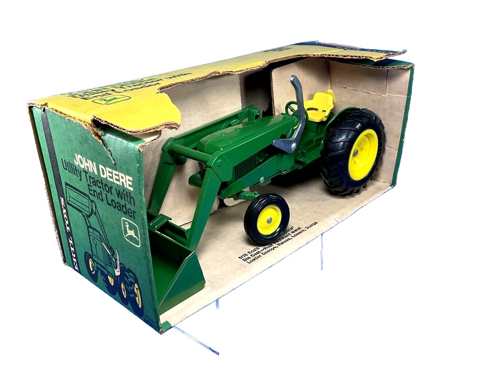 Tractor utilitario John Deere vintage Ertl, años 70 con cargador, #517, escala 1/16, sin usar, en caja Foto 3 de 4