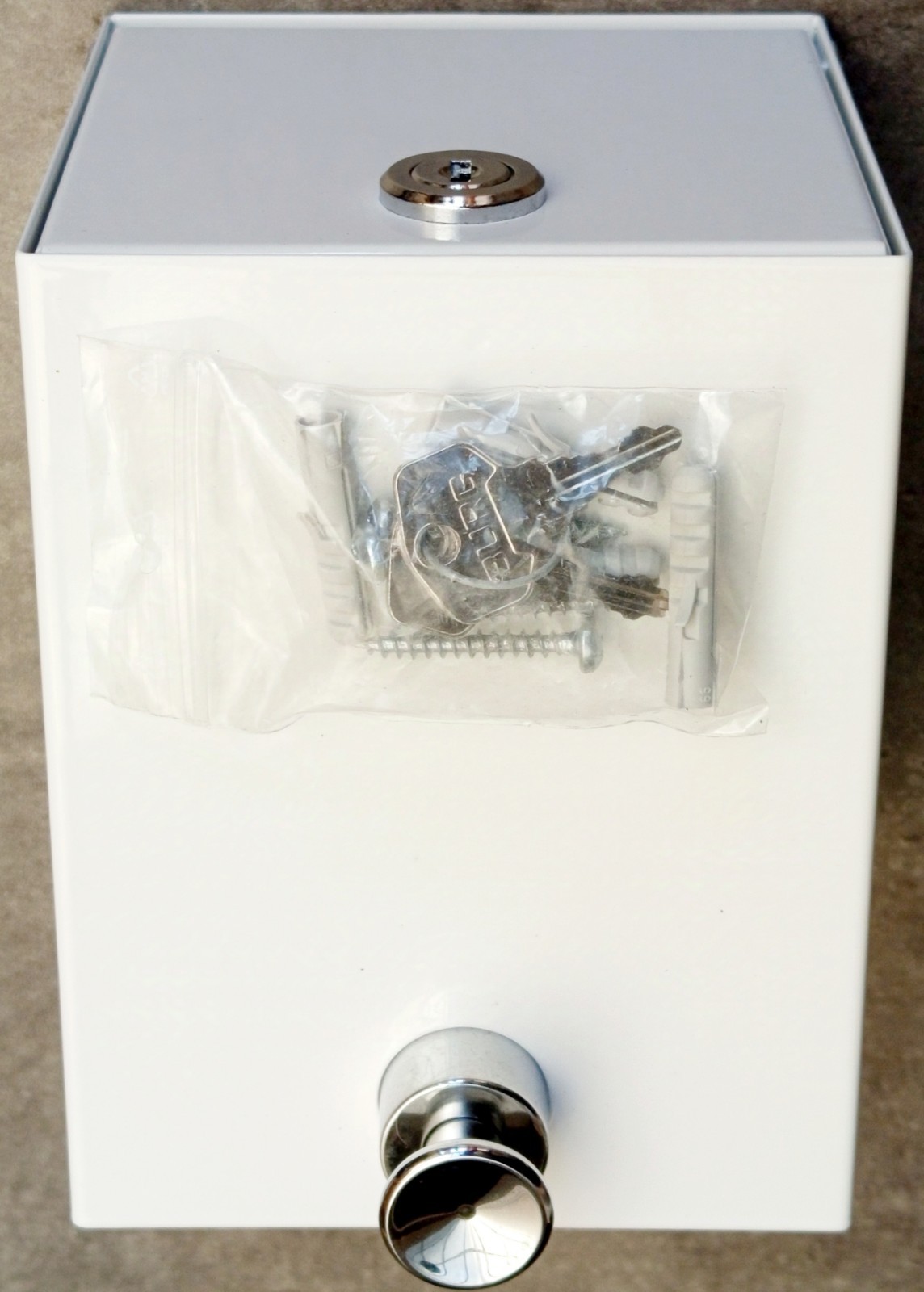 Distributeur de savon à pompe en céramique blanche pour salle de bain beige