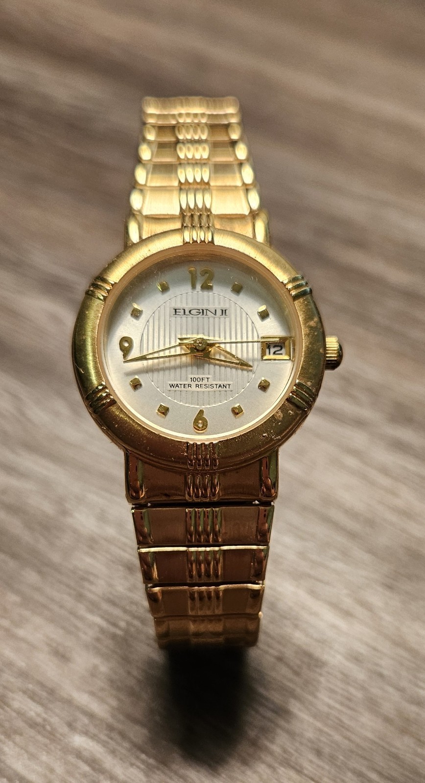 w Gold Second Wristwatch Band II Hand Date Expansion Elgin & Women's Toned - VintageWatches.PK w Gold Second Wristwatch Band II Hand Date Expansion Elgin & Women's Toned - vintagewatches.pk