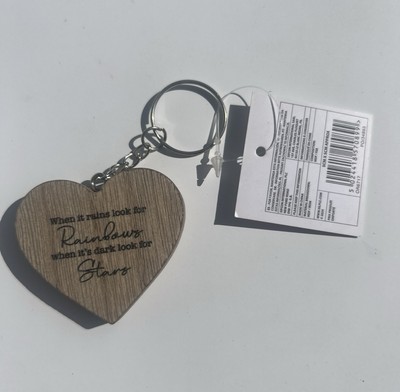 Schlüsselanhänger Regenbogen Inspirierend Geschenk, Regenbogen Holz, Wenn es regnet