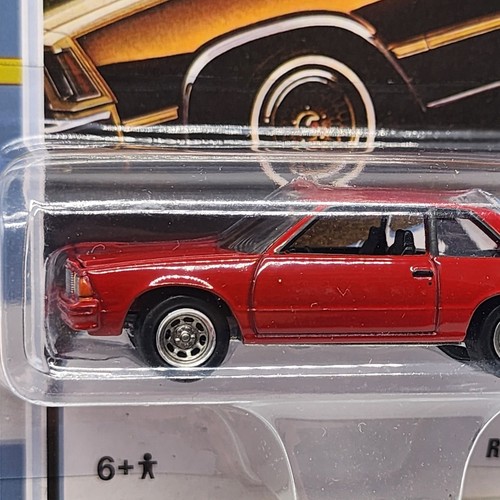 UH Johnny Lightning Classic Gold Collection 1979 Chevy Malibu Red 1/3000 *READ* - Picture 5 of 8