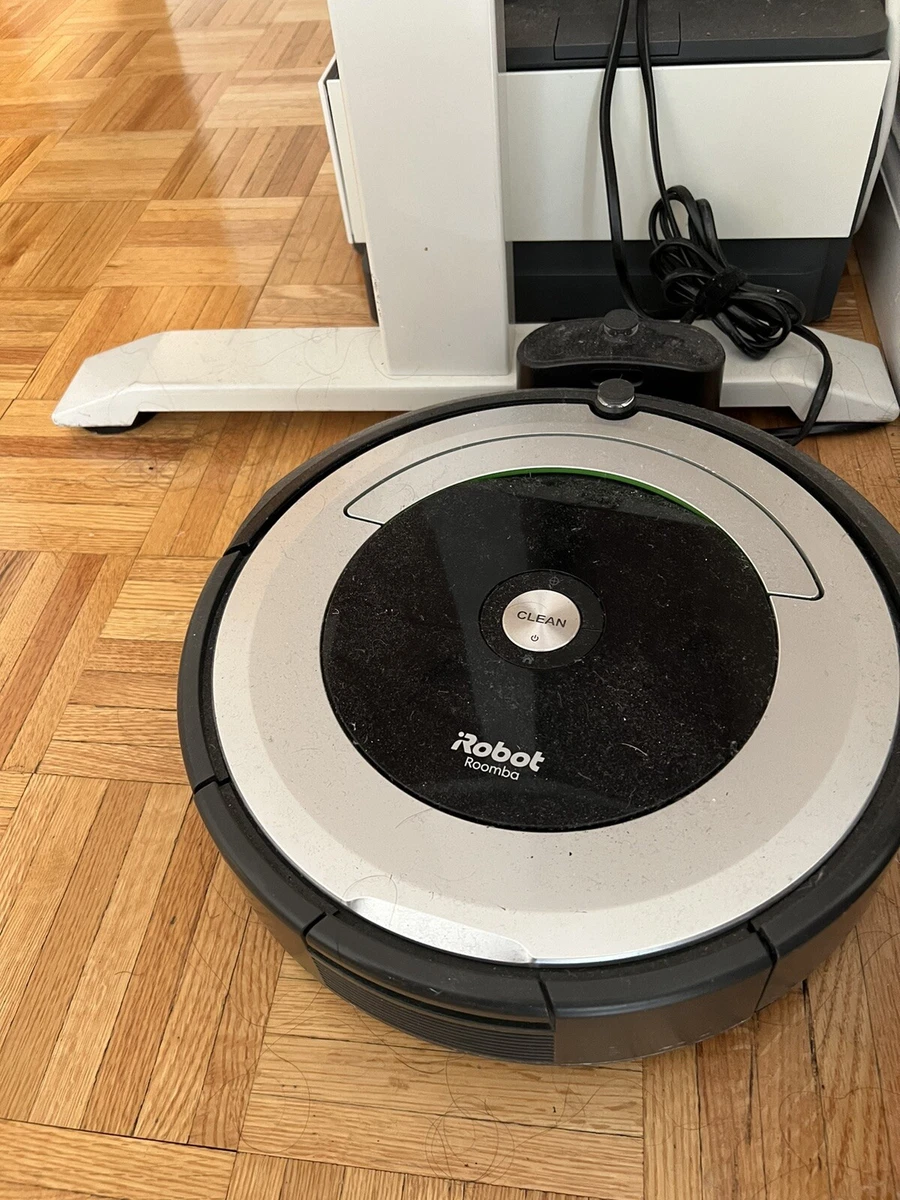 iRobot Roomba 690 Wi-Fi Connected Robot Vacuum Cleaner | eBay