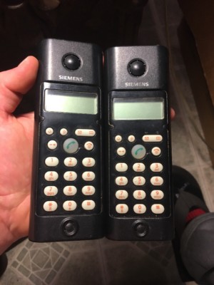 2 Siemens Gigaset A11 Phones