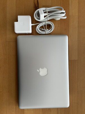 APPLE MacBook Pro 13'' - 2,5 GHz Intel Core i5