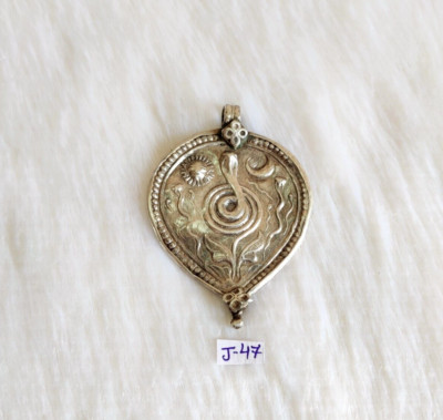 Vintage Hand Gestempelt Tribal Sonne Mond & Snek Silber Amulet Anhänger 12 G J47
