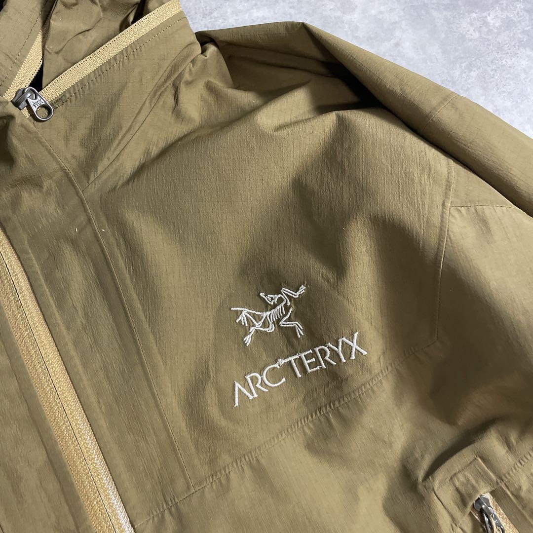 Giacca marrone Arc'teryx Theta sl anni 00 y2k