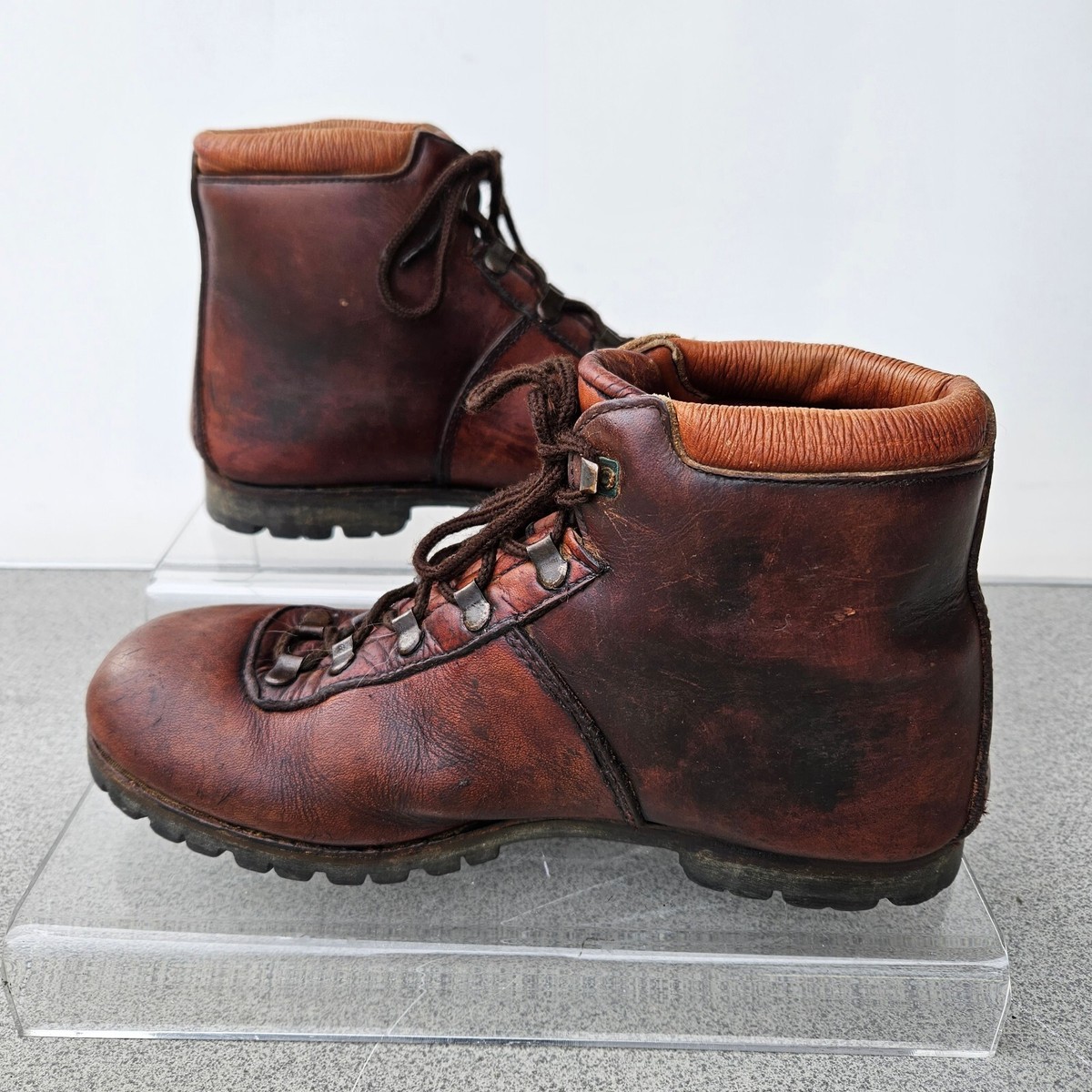 VTG Dunham Tyroleans Hiking Boots Women's 8 Brown Leather Made In