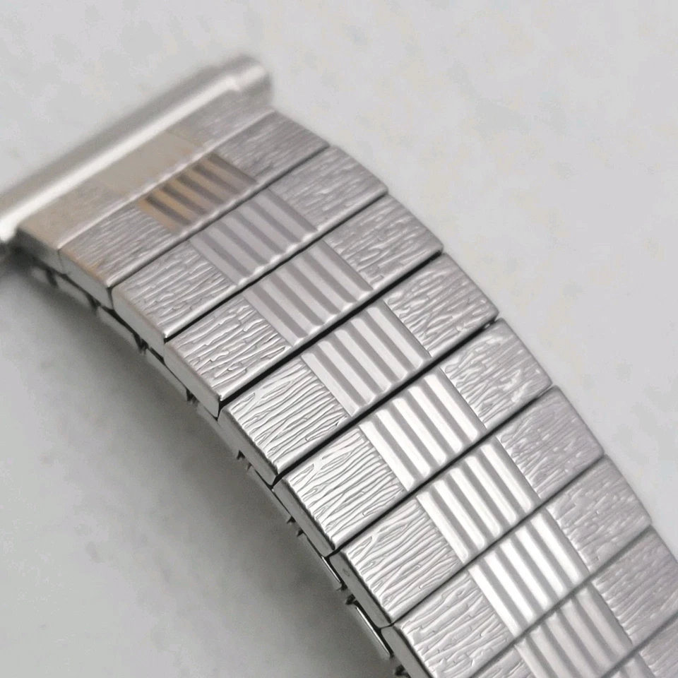 QH5 60s NOS SS FANCY GENUINE 18 19 20mm BULOVA ALL LINKS SIGNED MENS WATCH BAND - Image 4 of 4