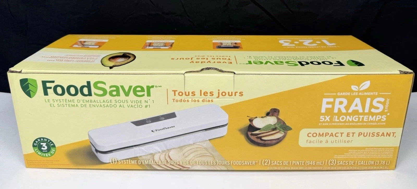 NIB FoodSaver Space Saving Vacuum Sealing System VS1260