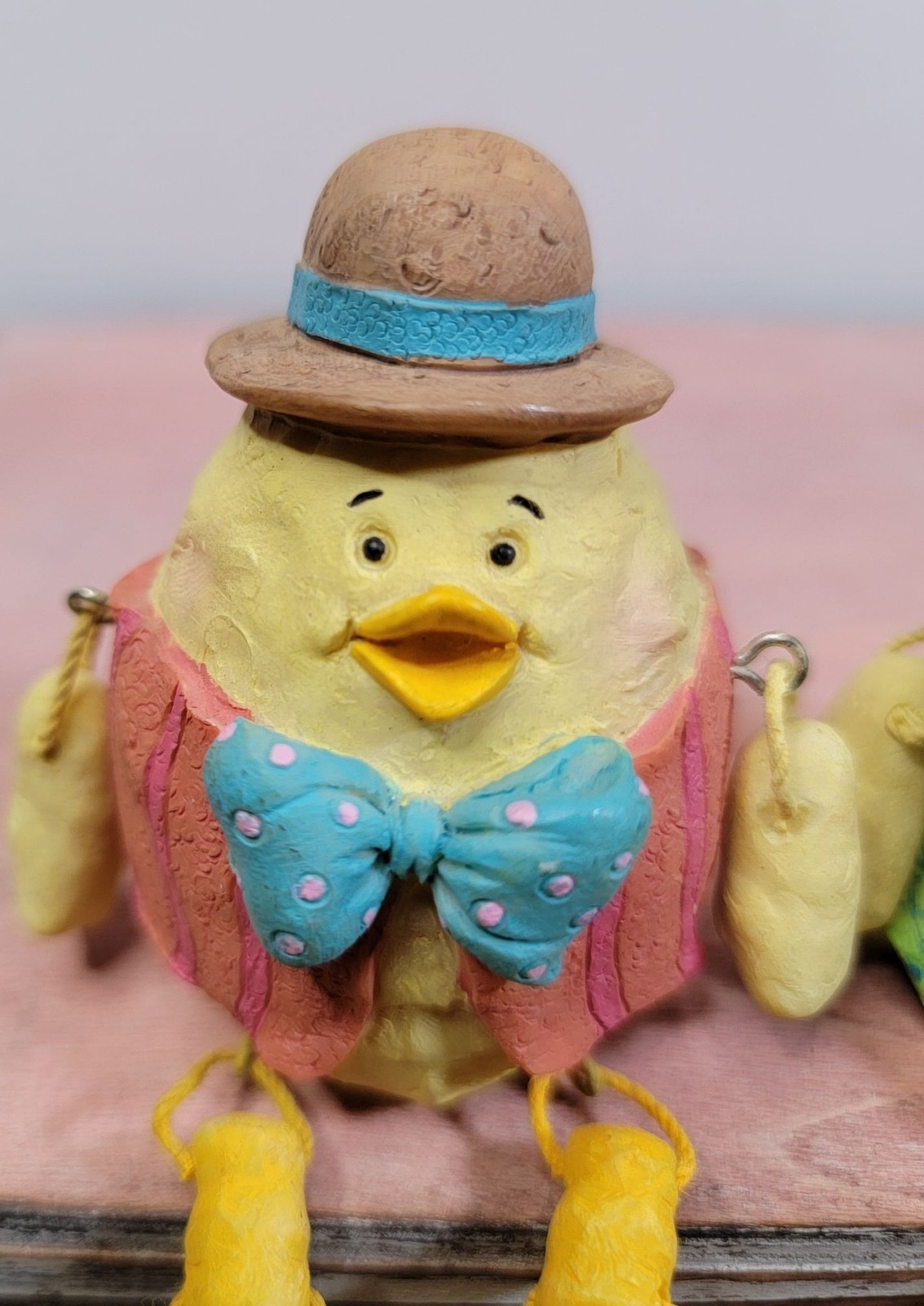 Vtg Anthropomorphic Chicks Birds Girl Boy Shelf Sitters Figurines 2004 WMG