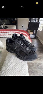 New Balance 2002r protection pack black