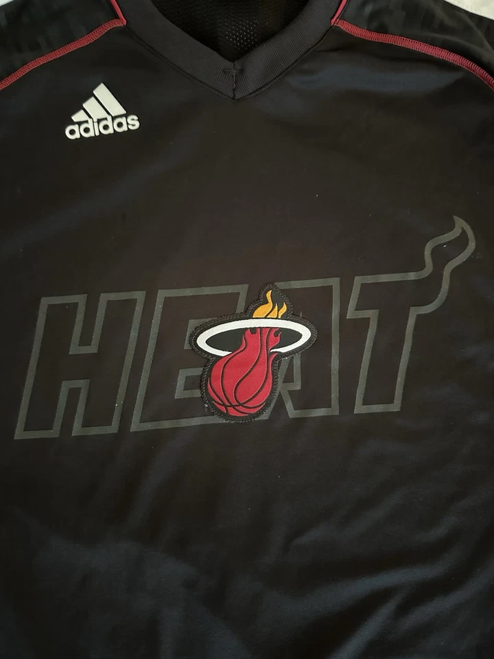 Camiseta deportiva Adidas vintage de la NBA - Miami Heat de manga larga Foto 4 de 4