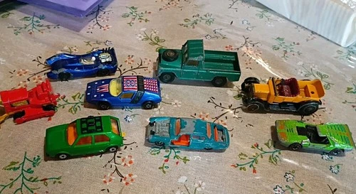 Lot Of 8 Vintage Cars Match Box , Hotwheels( Redline) Corgi, Lesney, Roadmaster
