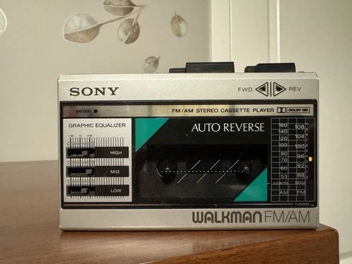 Vintage Sony WM-F18/F28 Walkman AM/FM Radio Stereo Cassette Player NO POWER