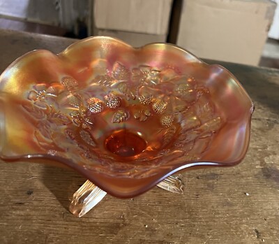Northwood Carnival Glass Daisy & Plume w inside blackberries marigold exc
