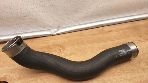 Mercedes-Benz W176 A180CDI OM607 Turboschlauche Ladeluftschlauche A2465281282