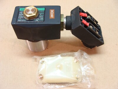 NEW CKD AB31-01-6 solenoid valve made in Japan 1/8 pipe 24 VDC