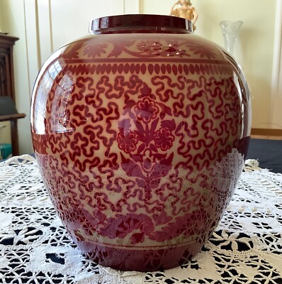 BERNARD MOORE POTTERY RED LUSTRE VASE C.1905-1915 8 3/4''H