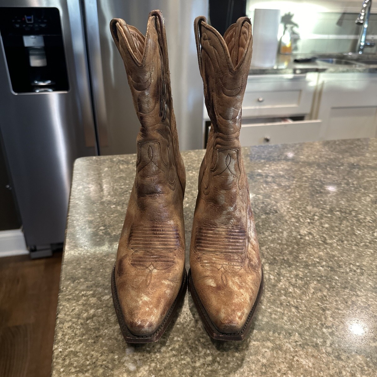 【美品】Charlie 1 Horse ウェスタン ブーツ 24cm Charlie 1 Horse ウエスタンブーツ 太ヒール ポインテッドトゥ