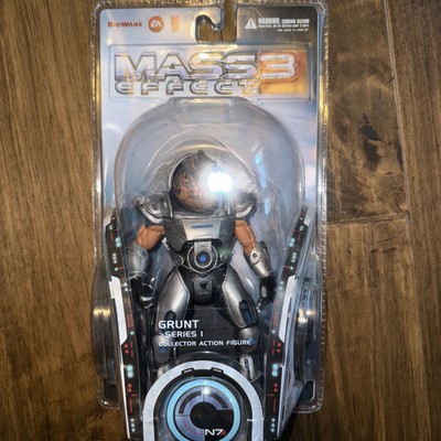 Mass Effect 3 Series 1 GRUNT Action Figure 2012 Bioware Big Fish EA NEW Sealed