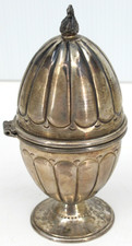 Wundersch&ouml;ner Eierbecher mit Deckel aus 925 Sterlingsilber  um 1950 / 71 Gramm