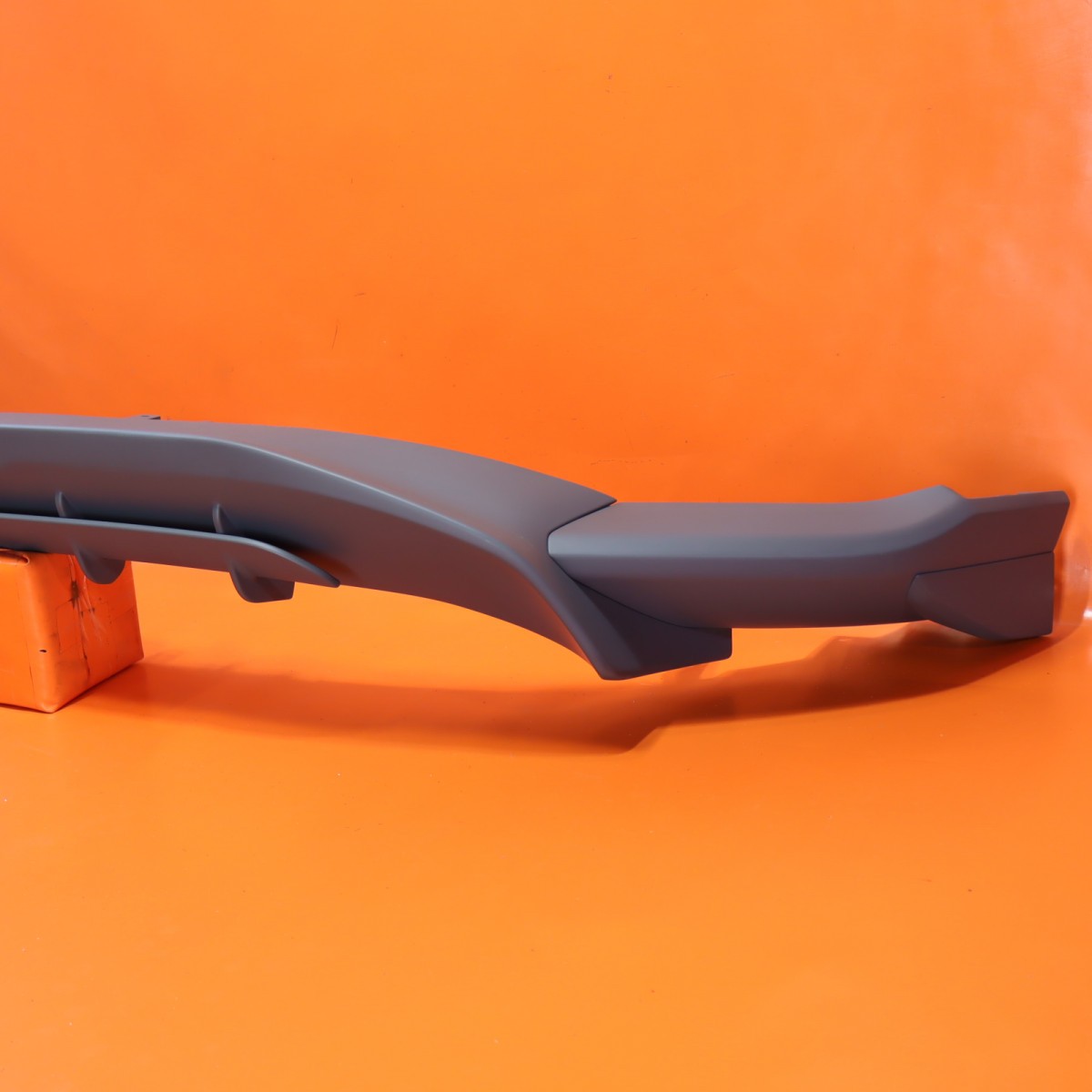 ASTON MARTIN DBX REAR BUMPER DIFFUSER 2023 2024 2025 PY83-17E955-AC RECON OEM