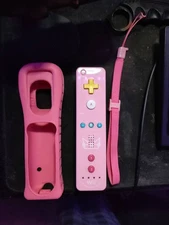 Princess Peach Nintendo Wii Remote Controller W/ Sleeve and Strap - Tested -RARE