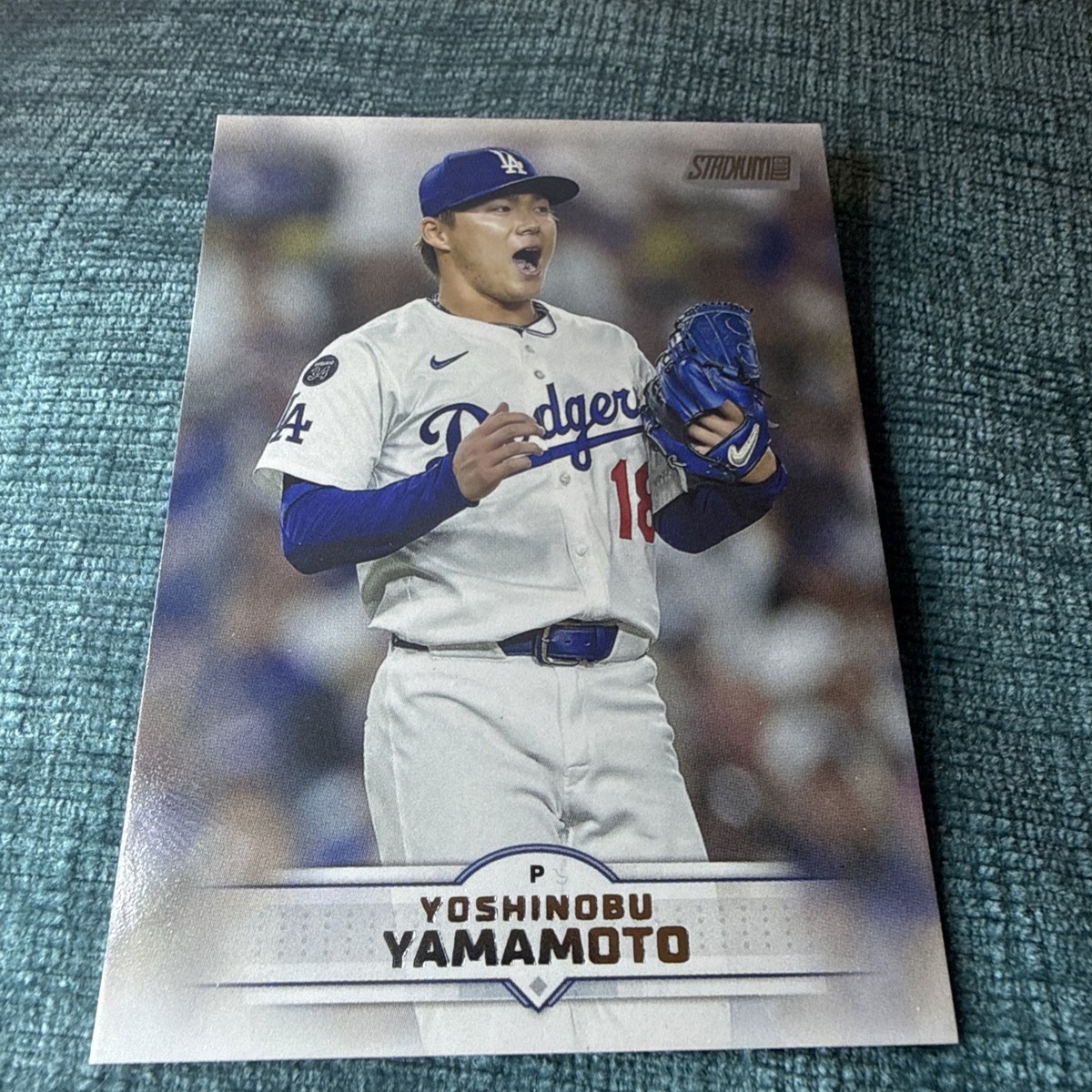 2025 Topps Stadium Club #184 - Yoshinobu Yamamoto - Los Angeles